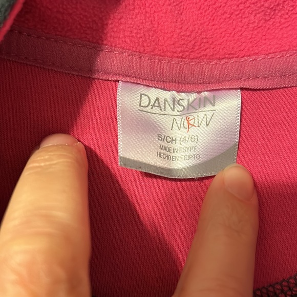 Danskin Juniors size S 4/6 pull over sweater - Picture 3 of 3
